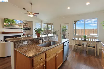 263 Fairmont Lane, Tracy, CA 95376 - Photo 13