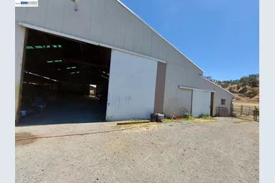 17101 Marsh Creek Rd, Clayton, CA 94517 - Photo 31