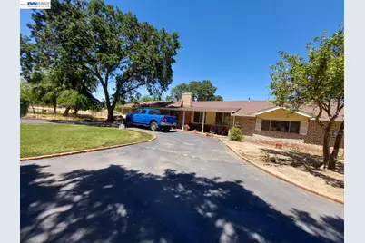 17101 Marsh Creek Rd, Clayton, CA 94517 - Photo 5