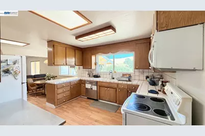 17101 Marsh Creek Rd, Clayton, CA 94517 - Photo 5