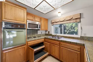 1857 Heatherwood Dr, Pittsburg, CA 94565 - Photo 7