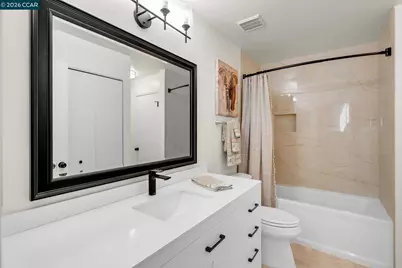 6450 Viewpoint Ct, Martinez, CA 94553 - Photo 19