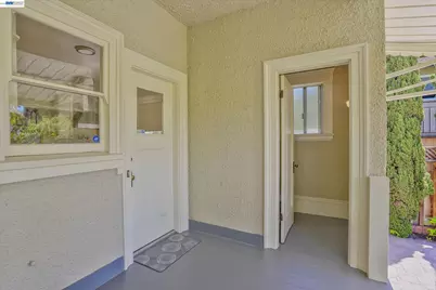 2056 Santa Clara Ave, Alameda, CA 94501 - Photo 21