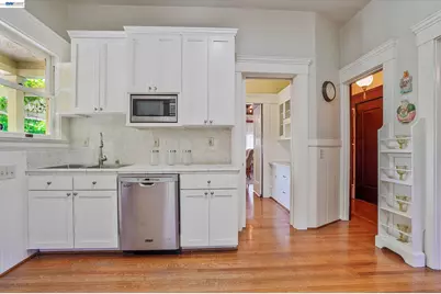 2056 Santa Clara Ave, Alameda, CA 94501 - Photo 15