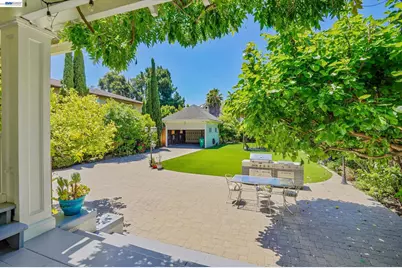 2056 Santa Clara Ave, Alameda, CA 94501 - Photo 25