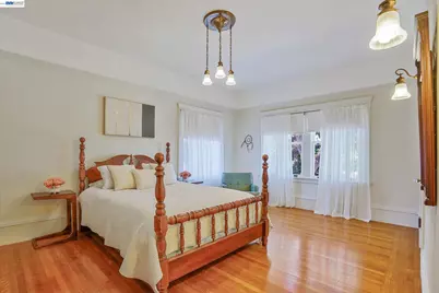 2056 Santa Clara Ave, Alameda, CA 94501 - Photo 45