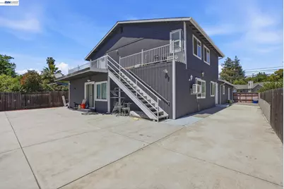 2102 Overhill Rd, Concord, CA 94520 - Photo 51