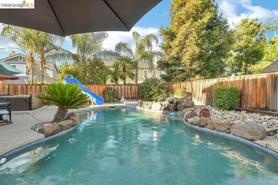 1040 Broadcreek Court, Brentwood, CA 94513 - Photo 37