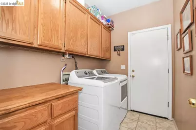 1040 Broadcreek Court, Brentwood, CA 94513 - Photo 17