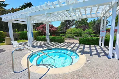 58 Marina Lakes Dr, Richmond, CA 94804 - Photo 37