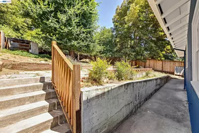 18926 Walnut Rd, Castro Valley, CA 94546 - Photo 33