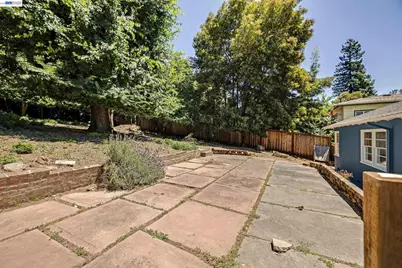 18926 Walnut Rd, Castro Valley, CA 94546 - Photo 31