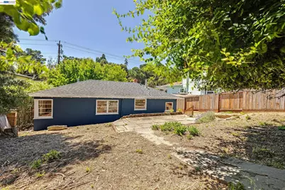 18926 Walnut Rd, Castro Valley, CA 94546 - Photo 29