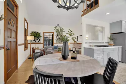 12 Erskine St, Port Costa, CA 94569 - Photo 11