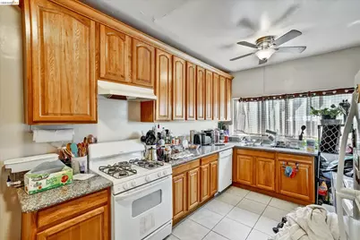 1390 Highland Blvd, Hayward, CA 94542 - Photo 35