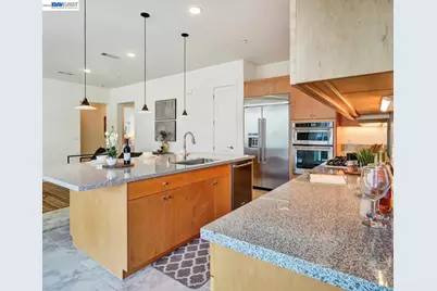 1749 Kilowatt Way #302, Fremont, CA 94539 - Photo 19