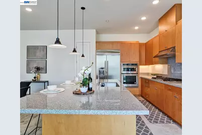 1749 Kilowatt Way #302, Fremont, CA 94539 - Photo 17