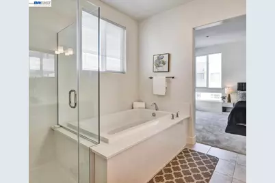 1749 Kilowatt Way #302, Fremont, CA 94539 - Photo 9