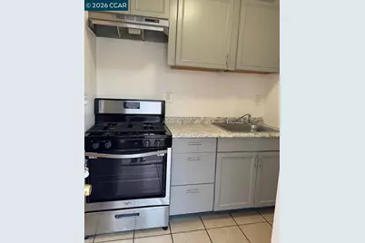 416 1/2 School St #2, Lodi, CA 95240 - Photo 1
