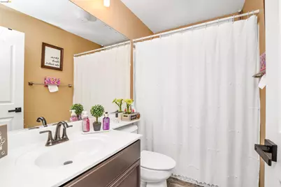 2174 Newton Dr, Brentwood, CA 94513 - Photo 19