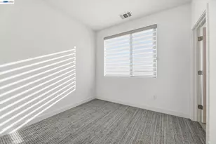 931 Edy Ln, Oakland, CA 94607 - Photo 21