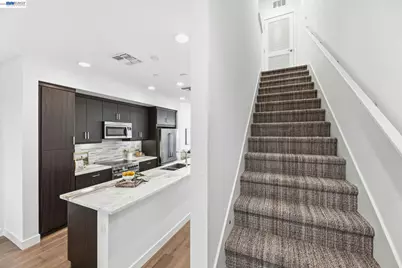 931 Edy Ln, Oakland, CA 94607 - Photo 19