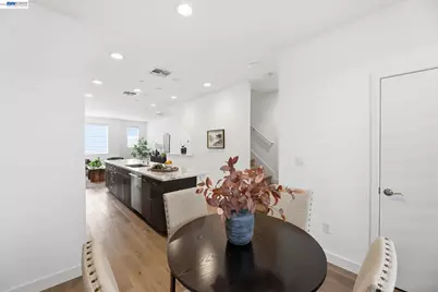 931 Edy Ln, Oakland, CA 94607 - Photo 17