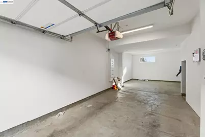 931 Edy Ln, Oakland, CA 94607 - Photo 35