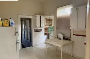 1717 9th St, Oakland, CA 94607 - Photo 3