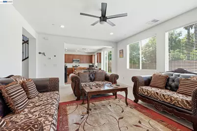 2126 Grapevine Dr, Livingston, CA 95334 - Photo 9