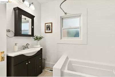 1822 Hearst Ave #B, Berkeley, CA 94703 - Photo 19
