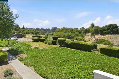 90 Glenwood, Hercules, CA 94547 - Photo 27