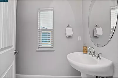 601 Tierney Pl, Martinez, CA 94553 - Photo 17