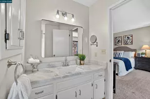897 Marina Dr, Napa, CA 94559 - Photo 41