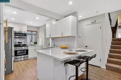 897 Marina Dr, Napa, CA 94559 - Photo 7