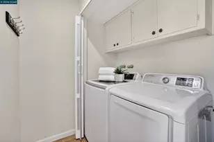 897 Marina Dr, Napa, CA 94559 - Photo 43