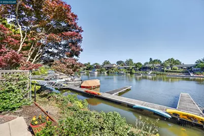 897 Marina Dr, Napa, CA 94559 - Photo 49
