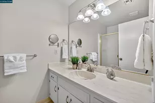 897 Marina Dr, Napa, CA 94559 - Photo 27
