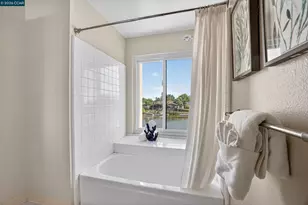 897 Marina Dr, Napa, CA 94559 - Photo 39