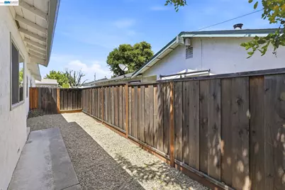 7359-7361 Glenoaks Way, Dublin, CA 94568 - Photo 29