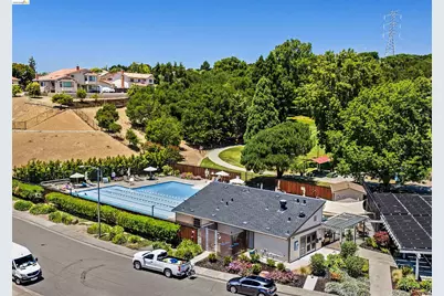 5800 Alderbrook Ct, Castro Valley, CA 94552 - Photo 53