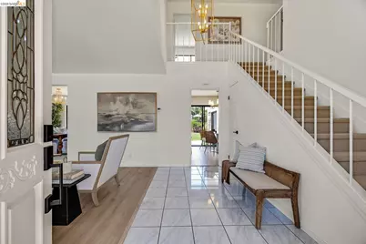 5800 Alderbrook Ct, Castro Valley, CA 94552 - Photo 5