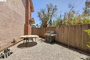 5800 Alderbrook Ct, Castro Valley, CA 94552 - Photo 35