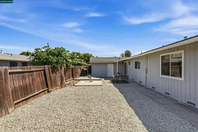 1899 Queens Rd, Concord, CA 94519 - Photo 35