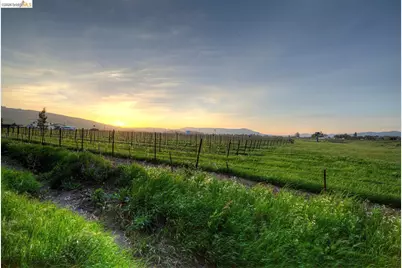 3248 Twin Oaks Dr, Napa, CA 94558 - Photo 65