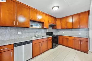 1828 Rosedale Ave, Oakland, CA 94601 - Photo 15