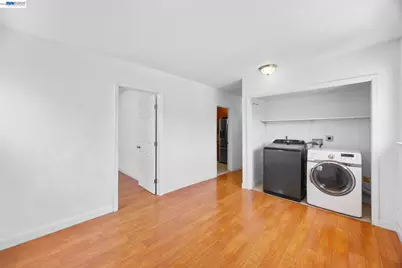 1828 Rosedale Ave, Oakland, CA 94601 - Photo 25