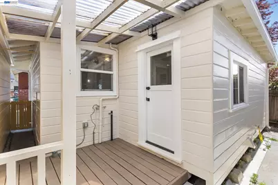 2215 E 29th Street, Oakland, CA 94606 - Photo 29