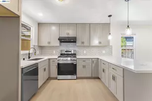 2215 E 29th St, Oakland, CA 94606 - Photo 11