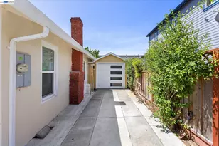 2215 E 29th St, Oakland, CA 94606 - Photo 31